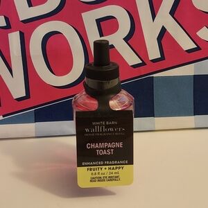 BBW Champagne Toast wallflower